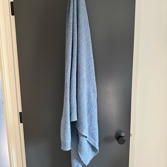 100% Cashmere wrap - Picture 2 of 5